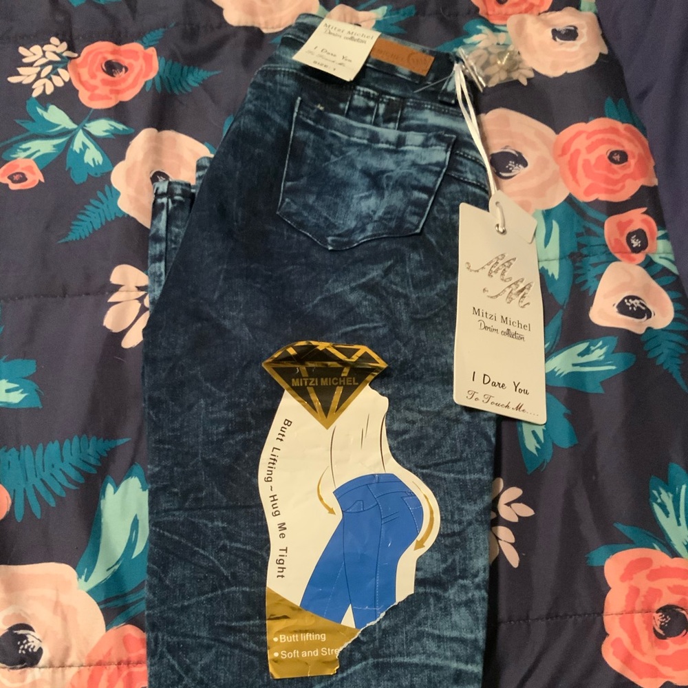 Jeans butt lifting